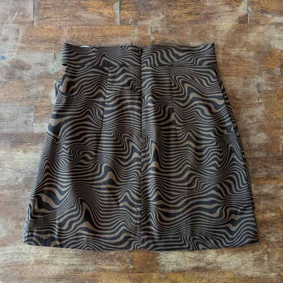 Divided by H&M Women's Brown Geometric Striped Mini Skirt Size 0 Cutout NWT - Picture 3 of 5